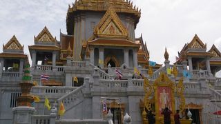 ゴールデン・ブッダが有名