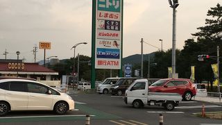 平和堂が中核店のショッピングモールです。