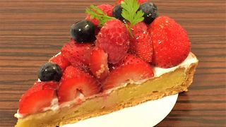 果物屋さんのケーキ