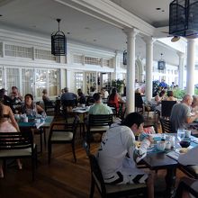 屋外も開放感があります。