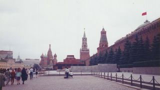 赤の広場に聳える極彩色の寺院