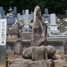 菅谷八郎右衛門の墓