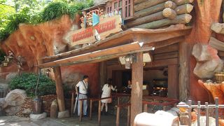 奥の奥にひっそり