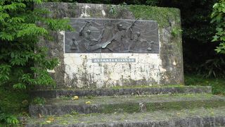 組踊の創始者を称える記念碑