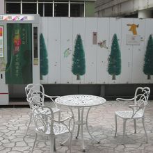 ３階にくつろげる場所があります