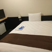 ベット横のコンセントが便利