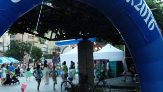 開国祭に湧いていました