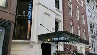 『 クロムハーツ 正規店 ニューヨーク店 』 18K 本物 限定 WG SHIELD NYCチャーム シールド ニューヨーク イカリ トリンケッツ ハート/ 22K クロム ハーツ (ニューヨーク店) クチコミ・アクセス・営業時間