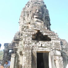 バイヨン寺院の観世音菩薩の四面塔