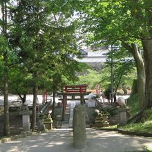 ４神社からお城側