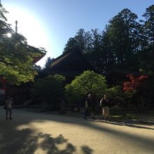 金剛峯寺から歩くと