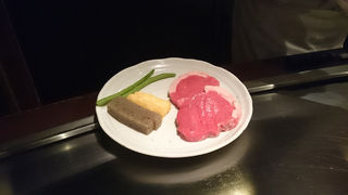 リーズナブルな鉄板焼きを楽しめます！