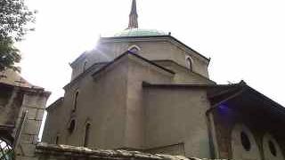 ミリャツカ川沿いにあります