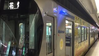 天神での乗り換えは少し離れています