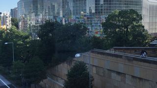 六本木ヒルズ近く