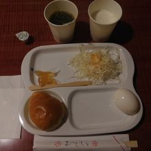 無料の朝食