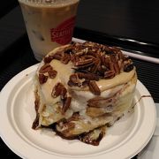 シナボンもコーヒーもおいしかった