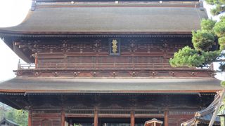 山門は現存する最大の・・・