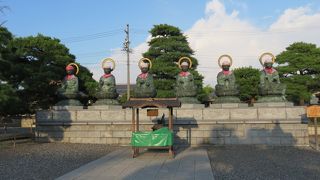 優しい顔のお地蔵さん・・・