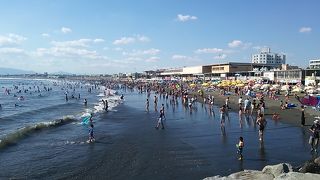 2016年８月７日の様子～海水浴シーズンの為、多くの人で賑わっていましたが、偶々なのか水着以外の服装の方が結構目立ちました～