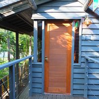 これが部屋の入口。