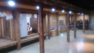 通り一帯の韓方薬の匂い