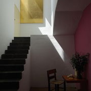 建築家ルイス バラガンの色彩溢れる家