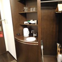 コーヒーもお茶も、決してデラックスではなかった。