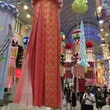 大きな七夕飾り