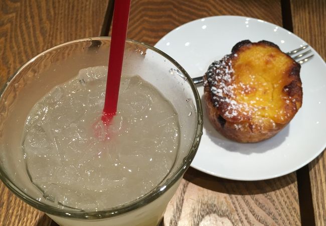 マンゴーかき氷が絶望的なまでにおいしくないです。