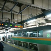上野東京ライン開通と本数の多さで移動はしやすいです