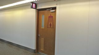 空港バスが24時間運行しているし無料シャワーが便利