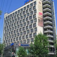 駅前からすぐに見えた分かりやいロケーション