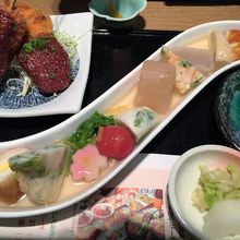 豊橋姫おでんランチ　950円　コスパ高し