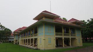 雨だと２Ｆ展示室には入れない！