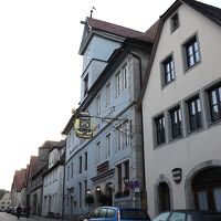 昔ながらの民家を改装したホテル