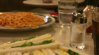 インテリアがレトロでよい