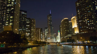 建築と湖を両方楽しめるLake&River tourに!