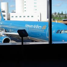 機体の青が印象的！