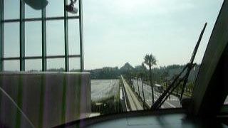 ディズニーリゾートラインの車窓から