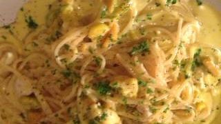 趣味のいい本が並ぶお店