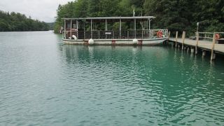 できれば１泊してハイキングなどを