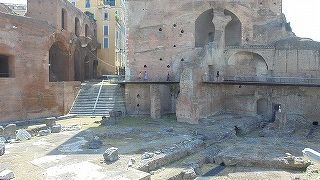 フォロロマーノ近く。見所多い