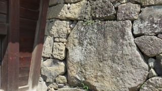 城内の石組では最大・・・