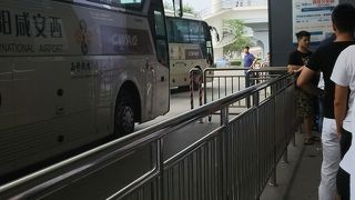 空港バス-西安駅行きが便利