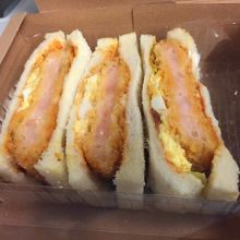 エビカツはボリューミー