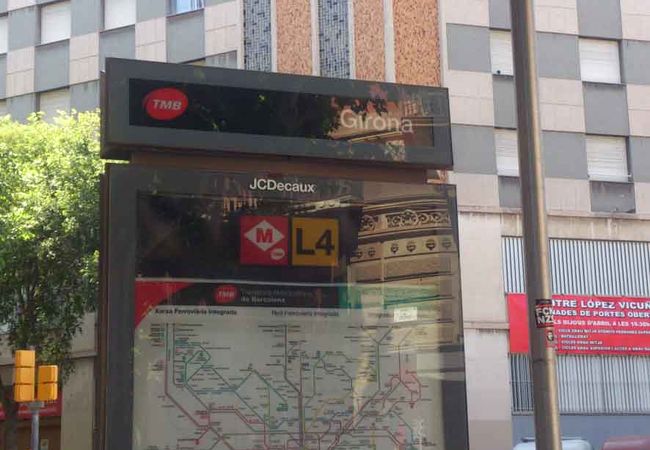 バルセロナ市内を走るＬ4の主要駅