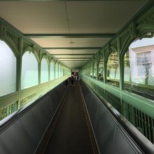 エスカレーター