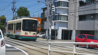 いろいろな電車が走る