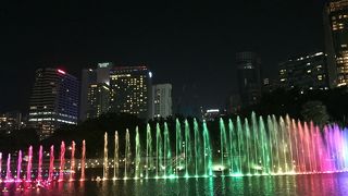 噴水ショーが綺麗です